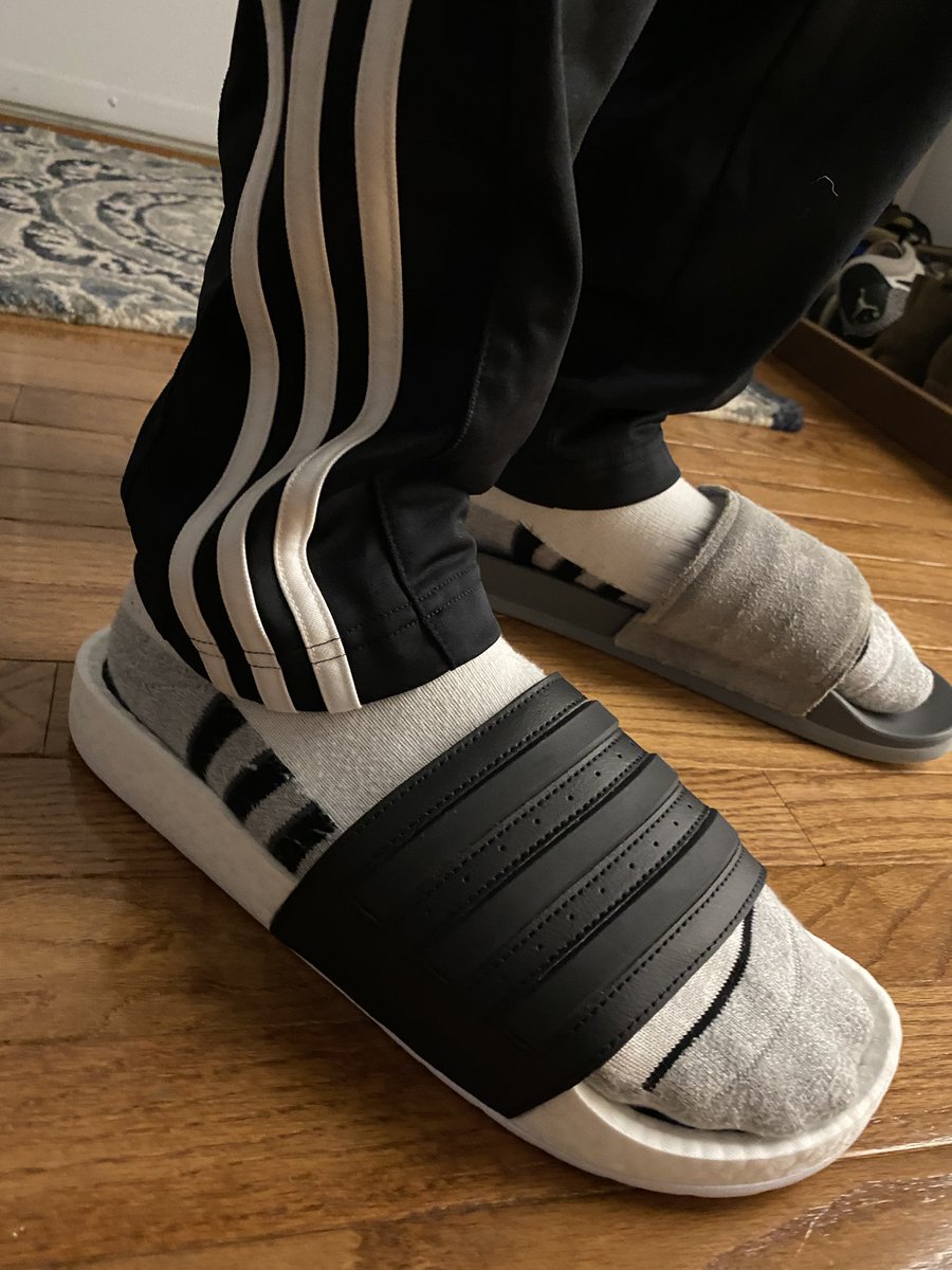 enginerdmd's tweet photo. #Latergram
#25DaysOfKicksmas
#BoostSlides < #Cloudfoam https://t.co/roxB29QTYJ