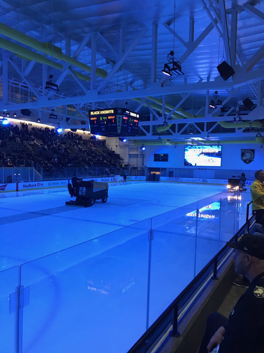 LauraADeFina's tweet image. Thanks to the staff behind the scenes at Tate Rink for making #HockeyKnight ⁦@ArmyWP_Hockey⁩ so beautiful!!! #cleanmachine #Zamboni @NikolaiBusko⁩