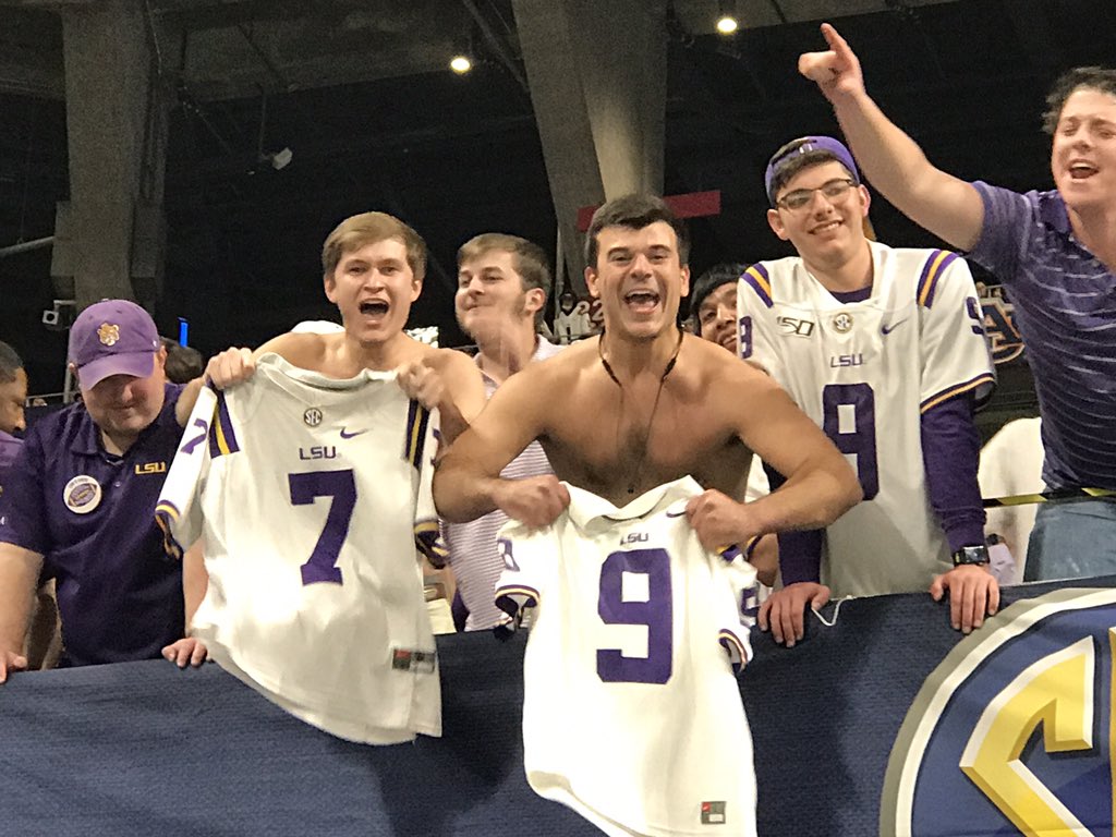 JacquesDoucet's tweet photo. People are having fun. #LSU https://t.co/E7kxinGwMX