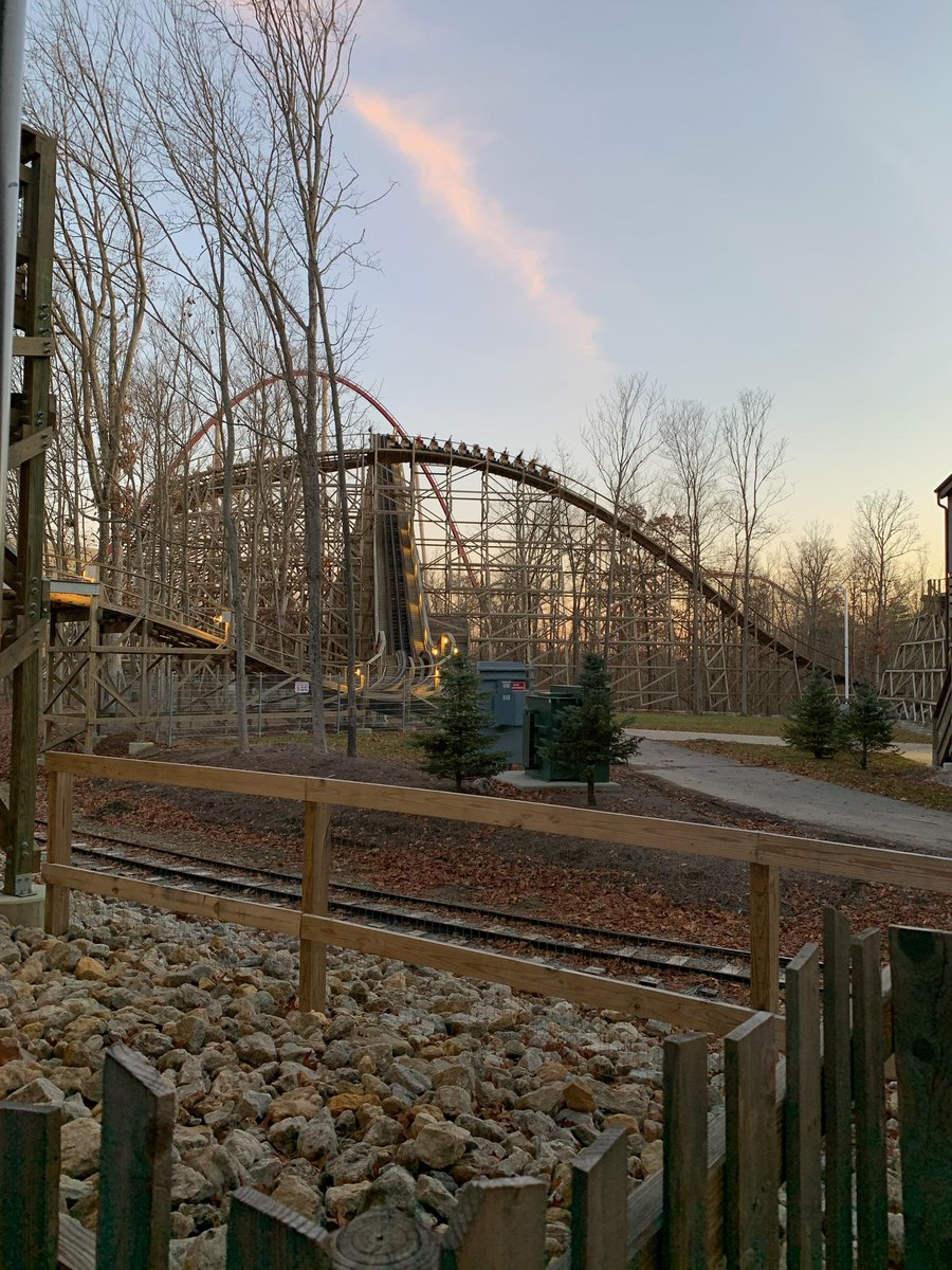 TravelGuidesUSA's tweet image. Mystic Timbers anyone? @KingsIslandPR 🎢