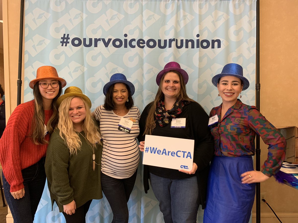 CTA New Educator Conference with @SanchezRoom833 and <a href="/NeallyDionna/">Dionna Neally</a>. #wearecta #cta19 #ourvoiceourreunion