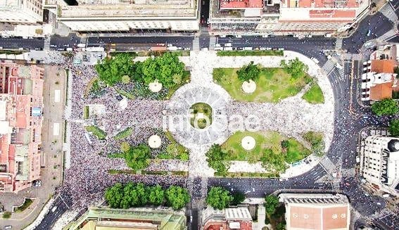 CarinaCapdevila's tweet photo. #MacriSeVa
Me da media plaza? https://t.co/G9PbLuhoNm