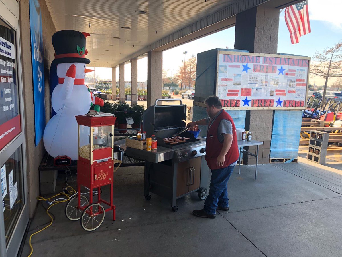 PillowJohnny's tweet photo. Had an incredible day filling the pipeline while making emotional connections at Lowe’s West Plano, Christmas music, excitement, and food always makes for a great event!!! ⁦@MikeAmos0665⁩ ⁦@SteveMillsLowes⁩ ⁦@BillKelt⁩ https://t.co/1r8A4jx0nT