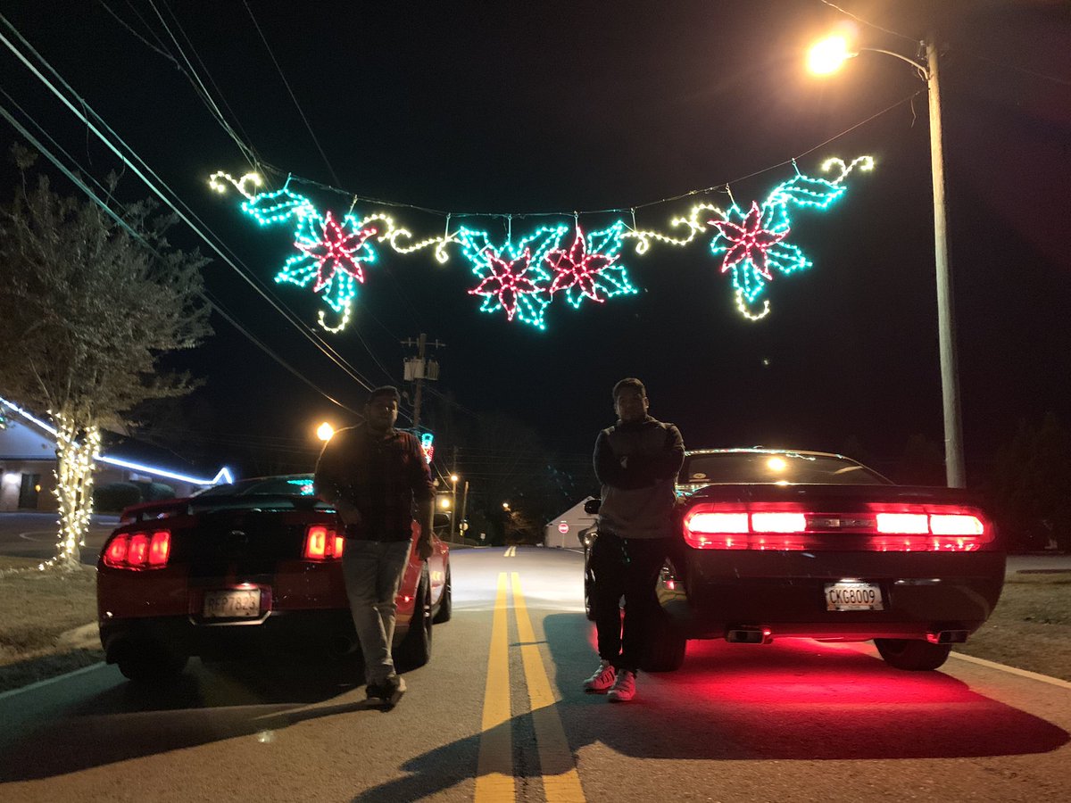 RTGOON2's tweet photo. Christmas right around the corner, we gotta rep. 💪🏽🤟🏽😈🔥 https://t.co/PCofmEVyZe