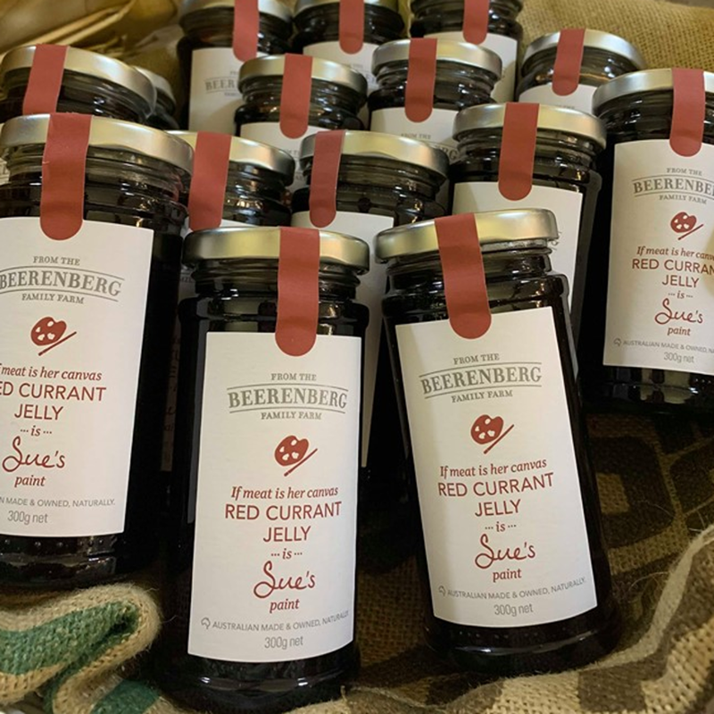 Get Christmas ready! Our Red Currant Jelly works perfectly on all roast meats; beef, pork, lamb, even chicken. We hope you love it as much as we do. 😍

Shop now > qoo.ly/3383gs
