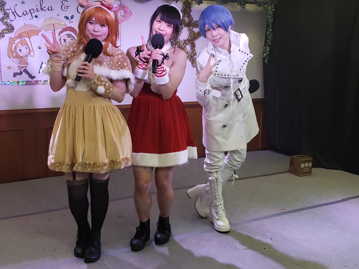 xBdRdKGPqbhIGwf's tweet image. 今日はSST定期のツートップといっても過言でもないはぴかとClass:0のツーマンライブでした🎤💃
チームはぴやんとクラゼロ勢
身内同士で盛り上がれました🎵🎶

#はぴか
#Class0