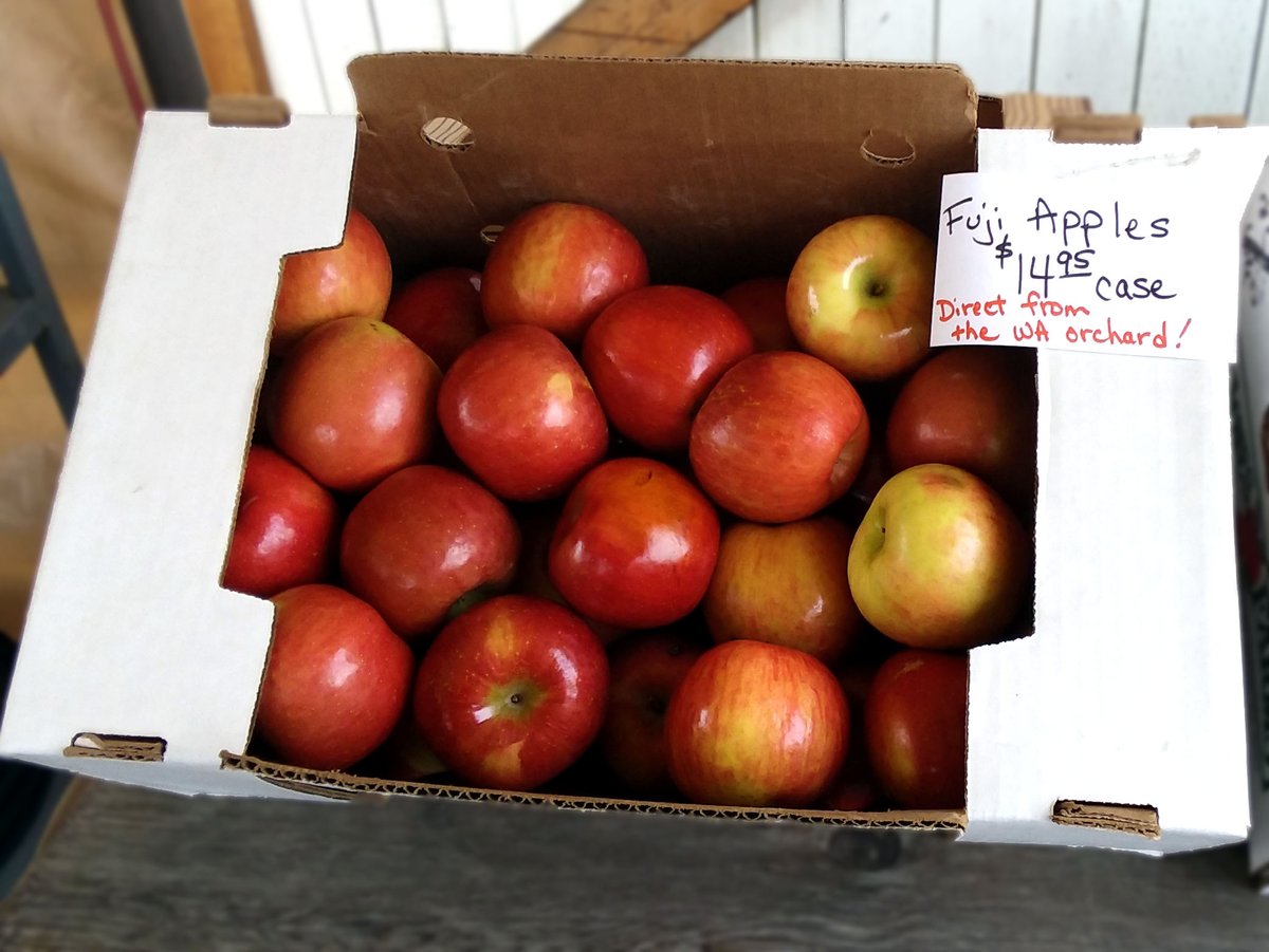 Becky and Joe Baker (FarmsWaller) Twitter
