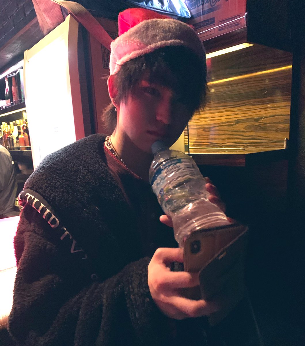 RERAISEofficial's tweet photo. #SNOOZE_TOKYO だよ！ライブ始まるよー！！

次はたーくんの出番🔥🔥
ほまれくんもたーくんも頑張ってね！💓💓
らいとくんは遊びに来てくれました！🥳🥳 https://t.co/fg0rKDXj3b