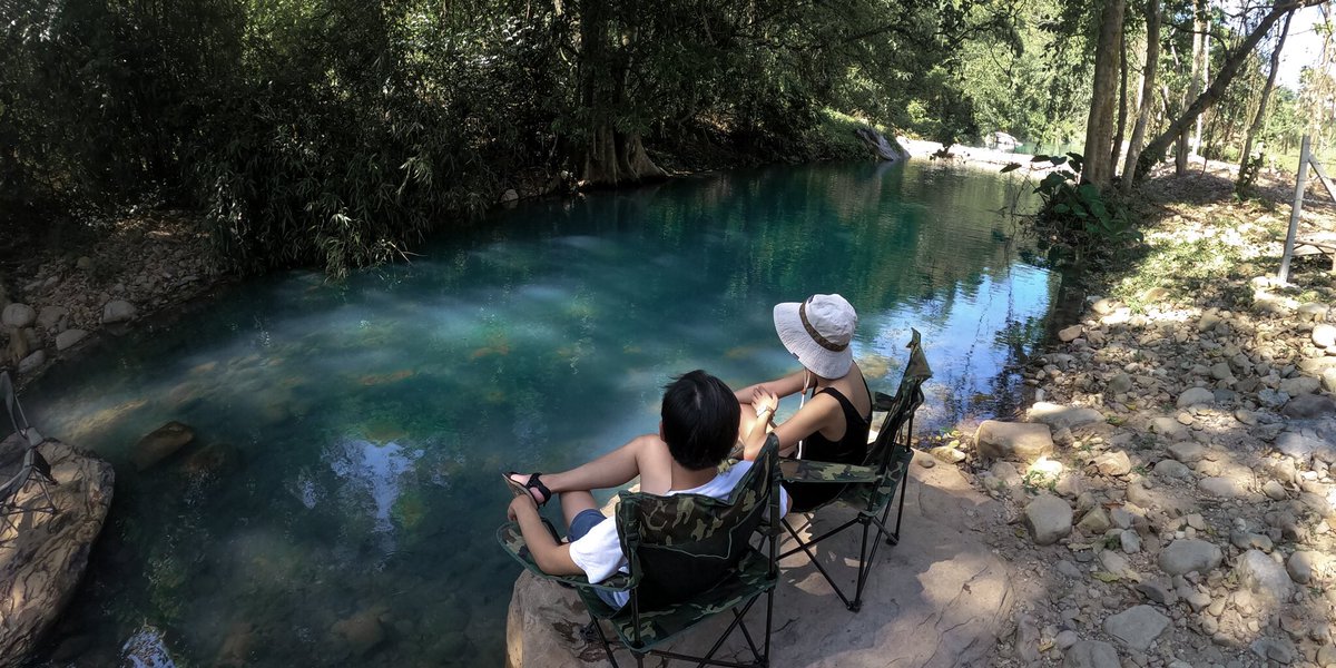 KonTraveller's tweet image. ลำธารสีฟ้าแบบนี้อยู่ที่
บ้านสวนงาม แก่งคอย จ.สระบุรี
น้ำใสจริงกระโดดเล่นได้สบาย
ตอนกลางคืนอากาศเย็นสบายมาก
ทริปนี้พกแค่กล้อง GoPro8HeroBlack มีต่อ

#TravelwithGoPro #ReviewThailand
#GoProThailand #GoPro8HeroBlack