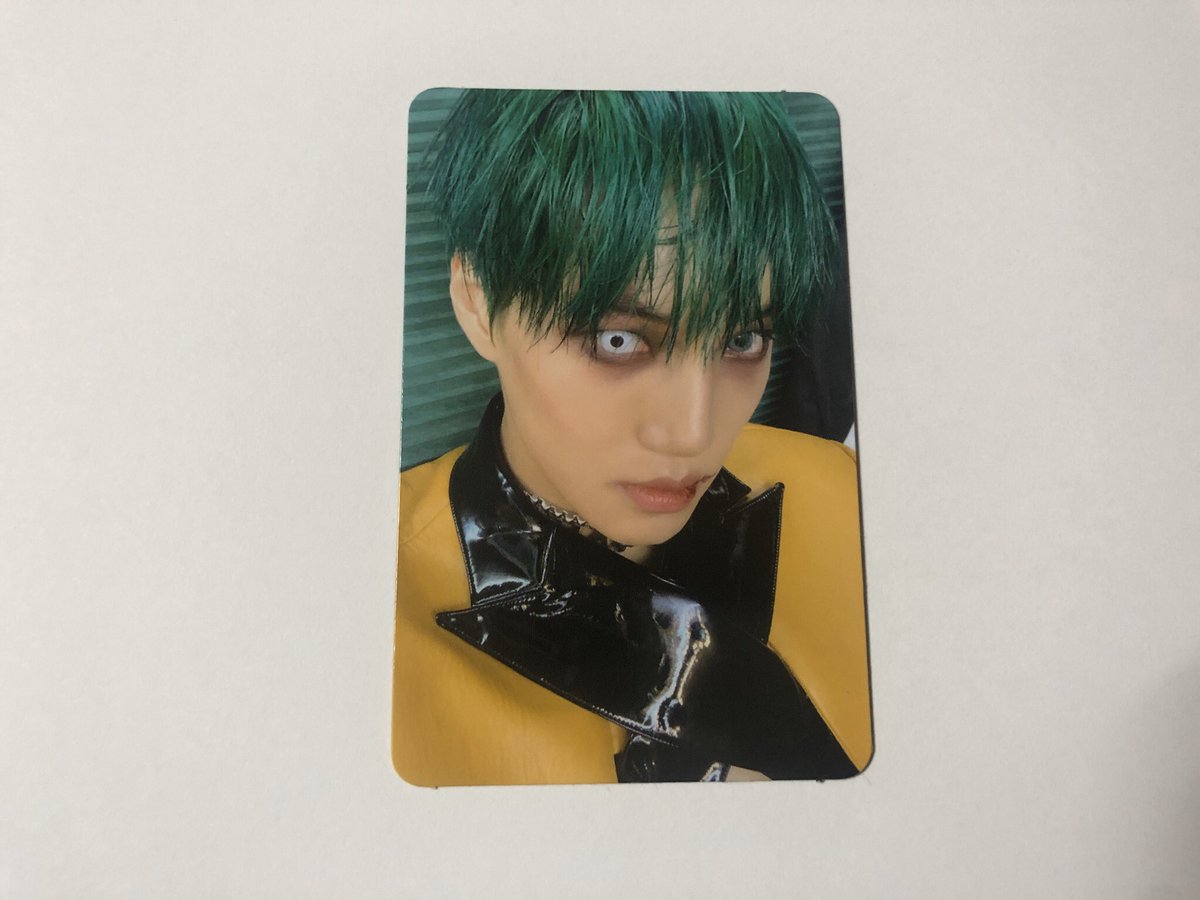 c____O921's tweet photo. 【拡散希望】

EXO Obsession 交換

《トレカ》
(譲) X-EXO カイ(写真のもの)

《折り込みポスター》
(譲) セフン、スホ(写真のもの)

(求)全て同種のチェン ジョンデ

郵送での交換希望です！
条件の合う方、リプお待ちしております🌸 https://t.co/A9HgyaNqoI
