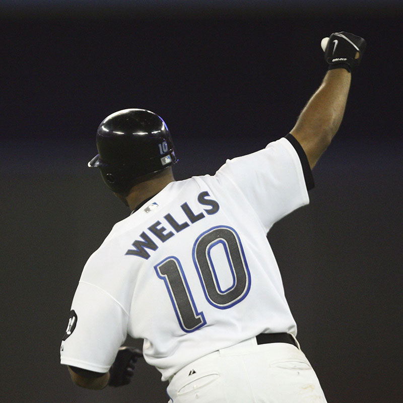 Happy Birthday to 3x Gold Glover, 3x All-Star and Silver Slugger Award Winner, @VernonWells10!