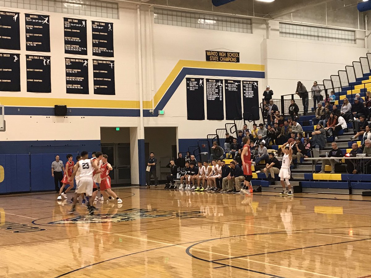 WapatoSD's tweet photo. #WapatoHS 🏀Final Recap🏀 Wapato Boys🐺 fought hard and lost a very close game 62-65 against the Prosser Mustangs🐎
#WolvesVsMustangs https://t.co/Rekl2LsMn5