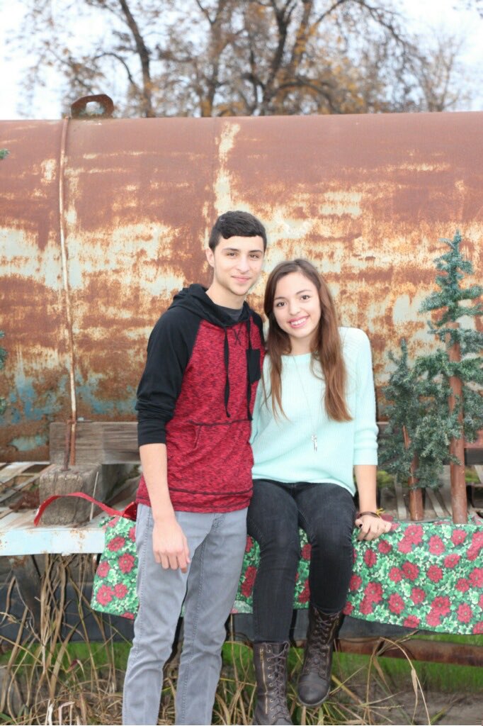 yasminneeeeee's tweet photo. God really blessed me when he led me to you. #est2014 ❤️ https://t.co/c41lbikKY7
