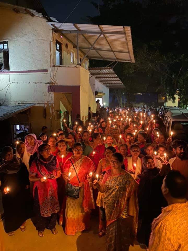 charulata_tokas's tweet photo. In Maharashtra women protested in large numbers against the death of the Unnao rape victim who was set ablaze while she was on her way to the court.They demanded that UP Govt should resign immediately as it has lost all credibility in protecting women’s safety!
@MahilaCongress https://t.co/IrcNbFDr6V
