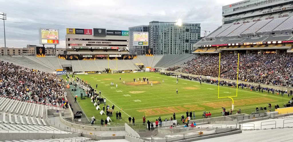 MarkStewart_AZ's tweet photo. What a night for @cityofchandler !!!
Congratulations @chandler_wolves on another Arizona state championship!!! #4peat
And the legacy continues!!!
Chandler, we live in #TitleTownAZ!!
#GoWolves #Championship https://t.co/ktJ0Z7IeAF