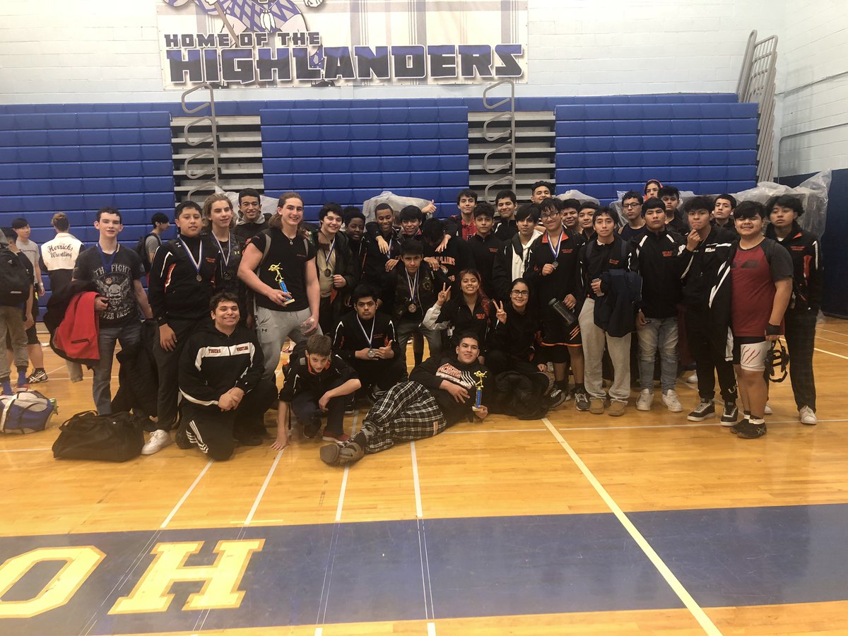 kmcmath1's tweet photo. After 14 hours of wrestling these kids are still smiling! Especially Louis and Sebastian our 1st place winners!! Great job! @wplainsschools @DrJosephRicca @WPHS__athletics https://t.co/fQ2lkWDHb5