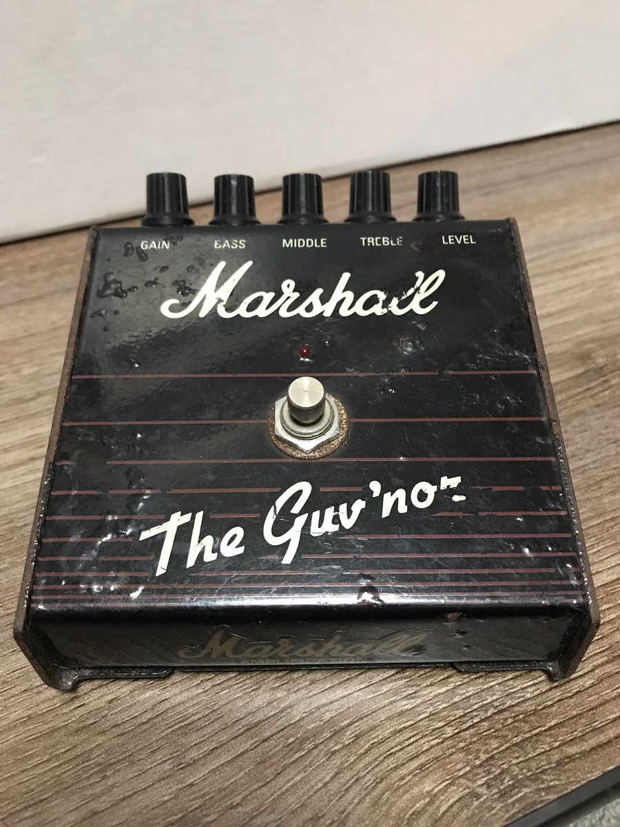 SDMF_Inc's tweet photo. Marshall Guv'nor

韓国製
と
英国製

韓国製の裏のデカールは剥がれてしまってるけどね。

15歳から数年使いまくったのもあって、韓国製の方がボロボロと言う(笑)

@marshallamps #Marshall
#Guvnor #ガバナー #ガヴァナー
#Guitar #ギター #Pedal #ペダル
#Effctor #エフェクター https://t.co/9CBQuYUkCU