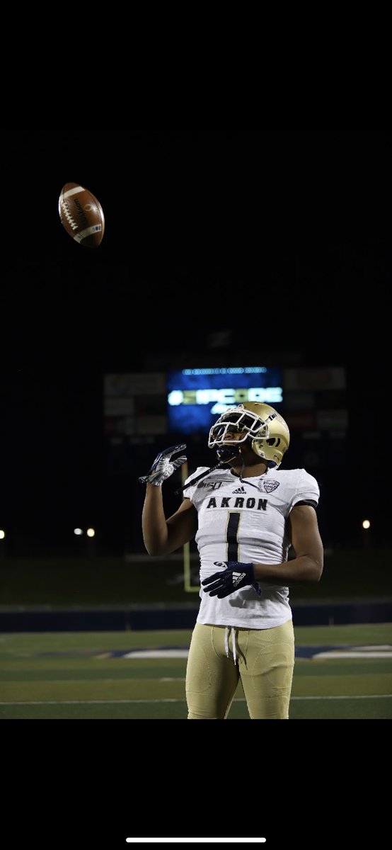 jonzellnorrils's tweet photo. If I can make my dreams come true, you can too. COMMITTED💙🔒 #GoZips🦘 #RipMyFam🕊 #ThankGod @CoachJ_Everett @ZipsFB https://t.co/sBYj0jMaHk