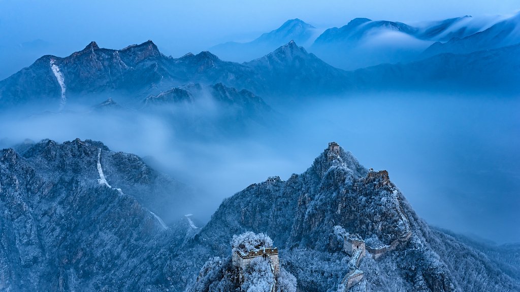 CGTNOfficial's tweet photo. A gallery of Pantone's #coloroftheyear 2020 in nature  ❄️🐳🤿🌊 https://t.co/8UDW1HkpcM

Take a closer look at nature, and you may just find Pantone's "classic blue" in misty mountains, deep lakes, icebergs, and even birds and fishes… https://t.co/kPqJ79XUIe
