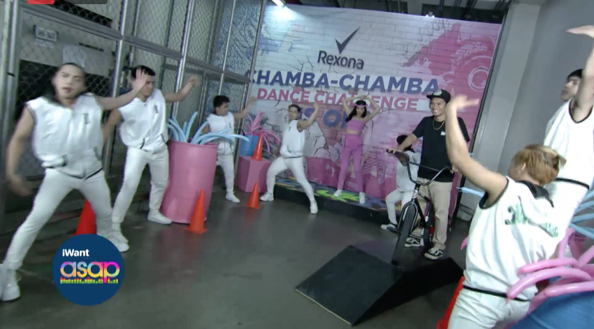 ofc_iwant's tweet photo. @maymayentrata07 @Barber_Edward_ @robertmarion @iwantasapofc @Alco_Guerrero @shar_sanpedro @ChantalVidela_ @MAYWARDHAOFC @maywardranger @MWTWarriorsOFC @MayWardFandom The #ChambaDanceChallenge Finals on #iWantASAP!
It’s #TeamLuis vs. #TeamAlex—who’ll win P100,000? Tune in to this epic showdown!
LIVE! https://t.co/13t2ENKH9s #NASAiWantYAN
@maymayentrata07 @Barber_Edward_ @robertmarion @iwantasapofc @shar_sanpedro @ChantalVidela_ @Rexona_PH https://t.co/5eEvHIpK9C