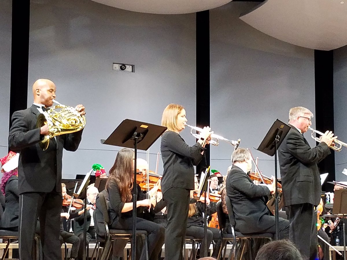 Kendra_Hamby's tweet photo. 🎶🌲We’re Blessed to have high quality arts in Ocala! @FAFOocala @ArtsOcala @OcalaCivic @AppletonMuseum @MCPSFineArts https://t.co/dM6mTHP69u