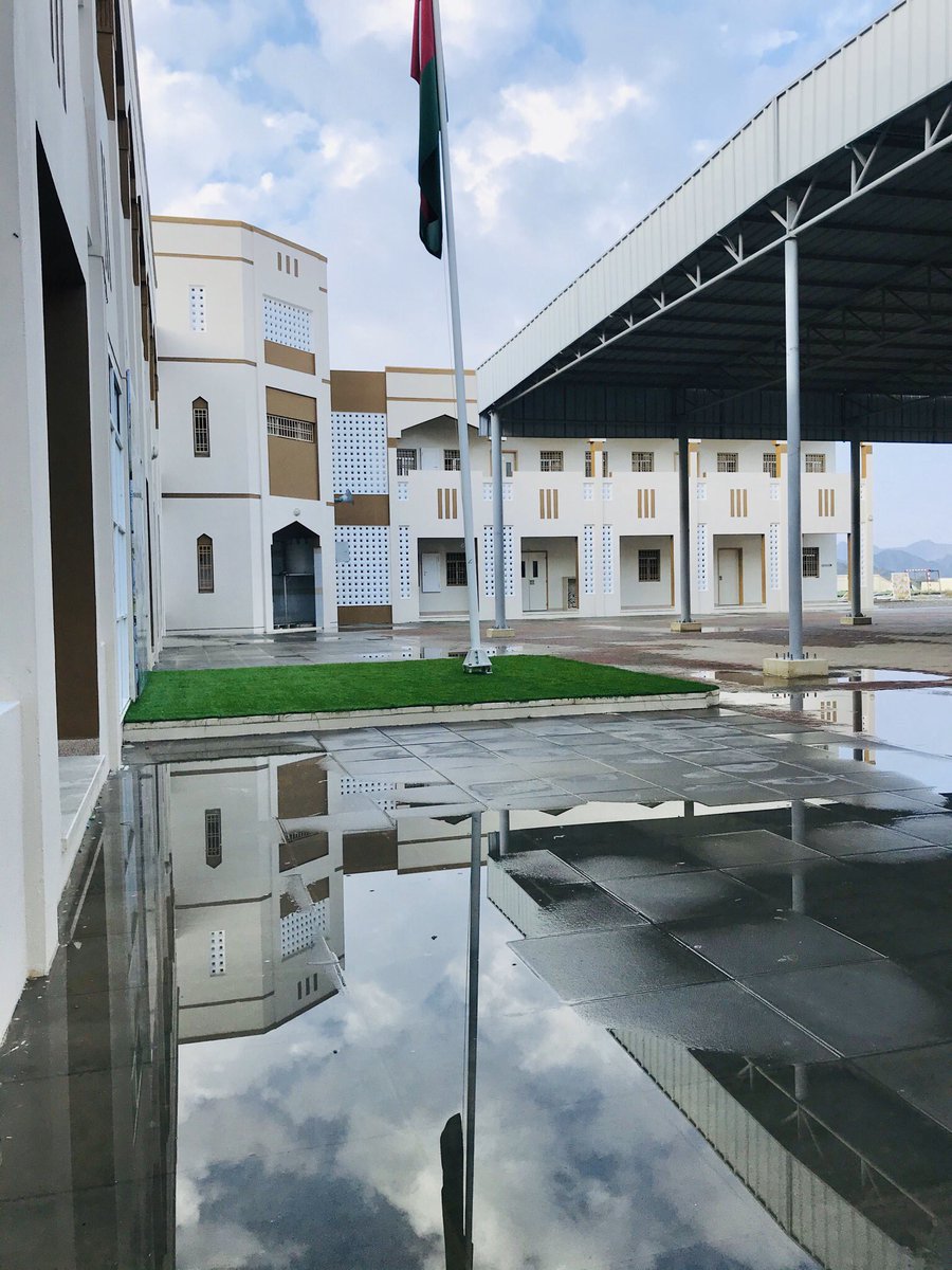 لوحة جميلة رسمها المطر 🕊 #منخفض_الثجاج