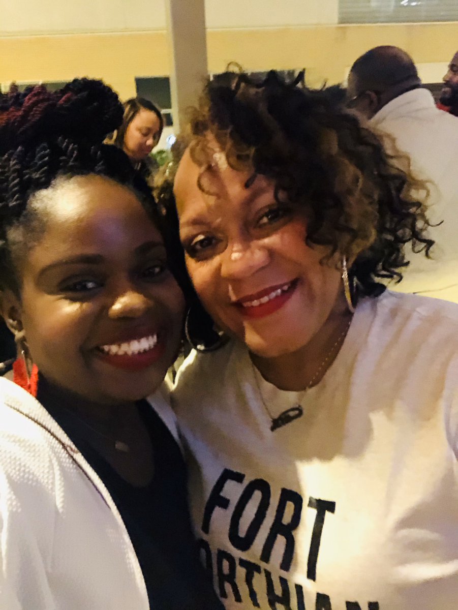 Ѕнaneιa Ѕмιтн tweet media