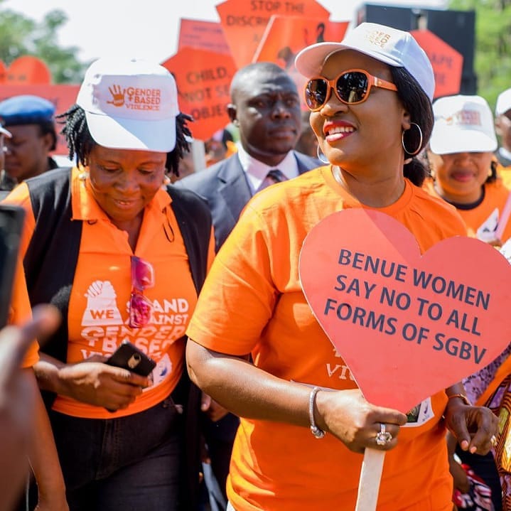 danielazembe's tweet photo. #16daysofactivism 
Benue goes Orange as the First Lady, H.E. Dr. Mrs. Eunice Ortom leads stakeholders to walk the streets of Makurdi, the Benue state Capital City to create awareness against Gender Based Violence.
#16days
#16daysngwf
#ngwfnogbv https://t.co/tkW4r1auBY