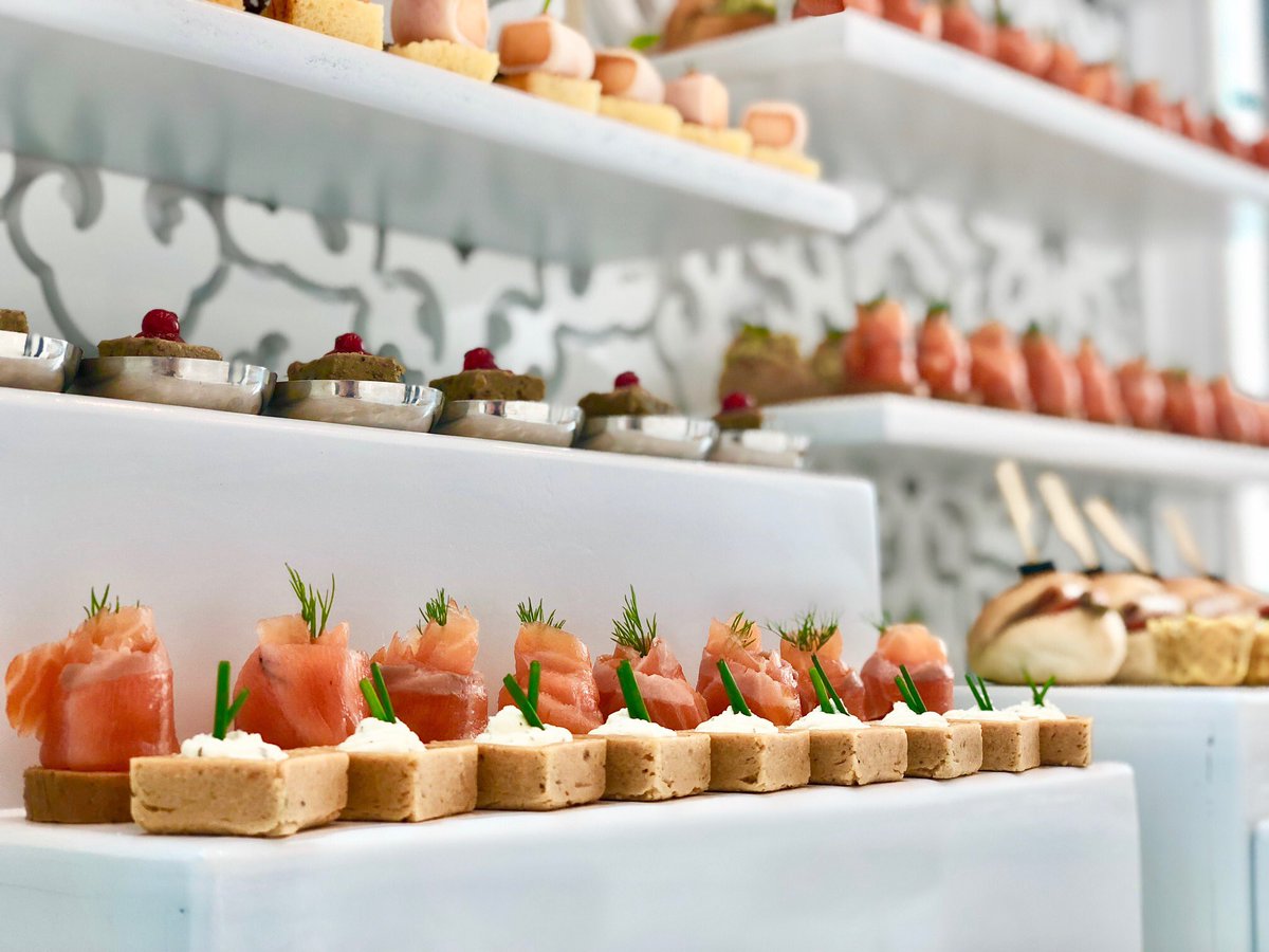 “grabs two &amp; pops one into mouth before anyone notices”. Your guests deserve this kind of finger food.
Learn about our catering services &amp; business pairings.
📞 4445 5555
#qatarevents #whereinqatar #qatarlife #qatar #doha #dohahotel #qatarmeeting #meetqatar