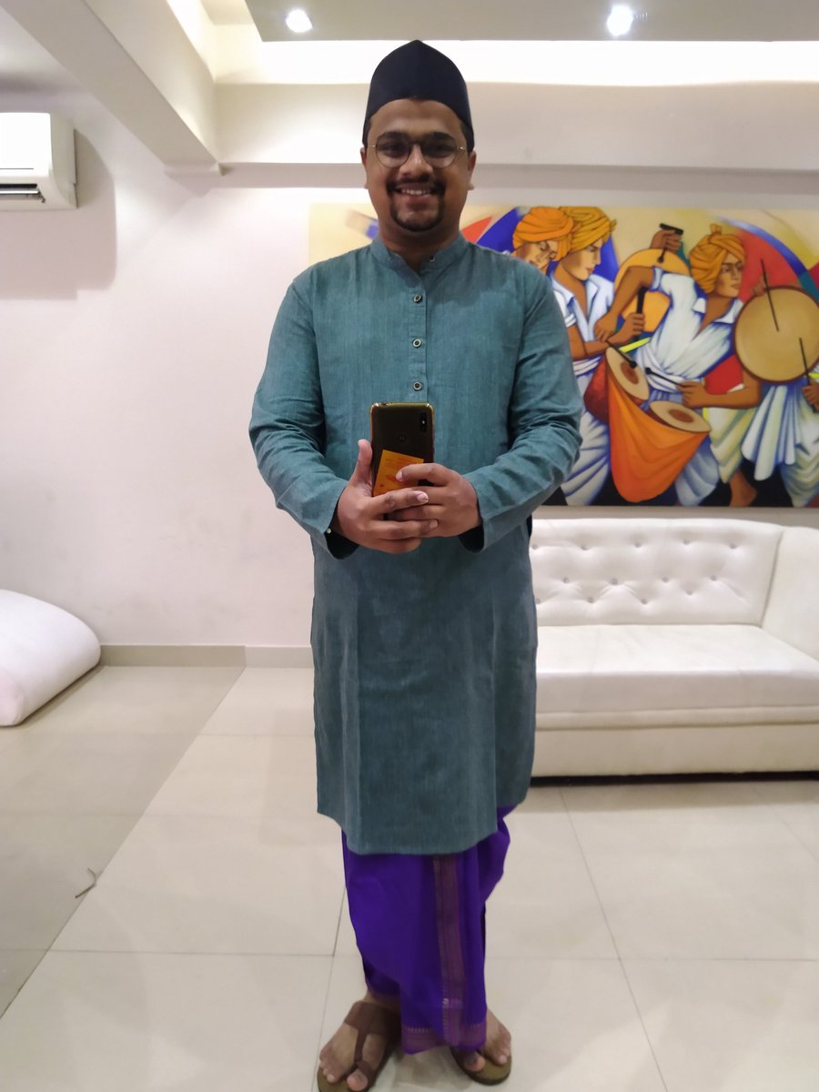 sandesh_samant's tweet photo. सोवळं आणि कुर्ता are bae! 😍❤️
#GoTraditional. https://t.co/xRveZESp6s