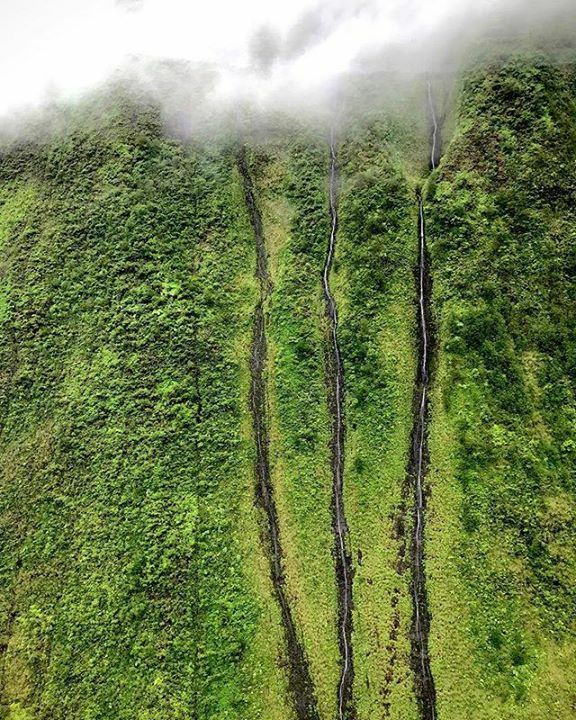 Ian_Pyott's tweet image. Clouds turn into waterfalls, flow to the ocean and return as clouds ift.tt/2sYOfCl ift.tt/1qCVNQo