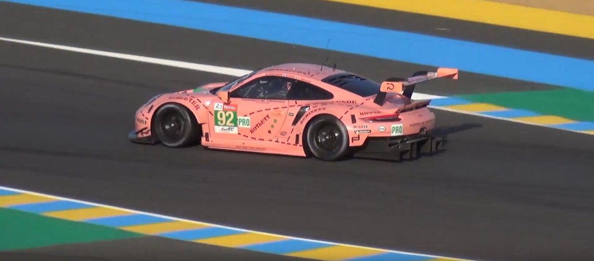 cinderellabeast's tweet photo. ... Porsche 911 RSR ...
☝️🏻 เป็นรุ่นที่พี่ฟาสอยากขับ แต่คุมฟิลิปเป่ซ์ (โค้ชของพี่ฟาส) บอกว่า ต้องให้พี่ฟาสเรียนรู้เบื้องต้นก่อน เลยเริ่มให้ขับรุ่น 911 Cup Car (รุ่นที่พี่ฟาสใช้แข่งในรายการปีนี้)
👉🏻 เป็นรุ่นที่ Porsche ใช้แข่งในรายการ 24 Hrs of Le Mans ปี 2018-2019
#sharkfast https://t.co/o9ONZPv2Xo