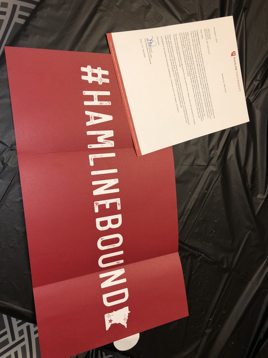 hoe_sehun's tweet photo. just wanted to say that i got accepted in to my backup college Hamline University. i happy cried. if anyone’s #hamlinebound for fall of 2020, at this point in time i’m planning on going (i got a $26k scholarship 🥺) so hmu and let’s be friends 💕 https://t.co/0jvmC578Nd