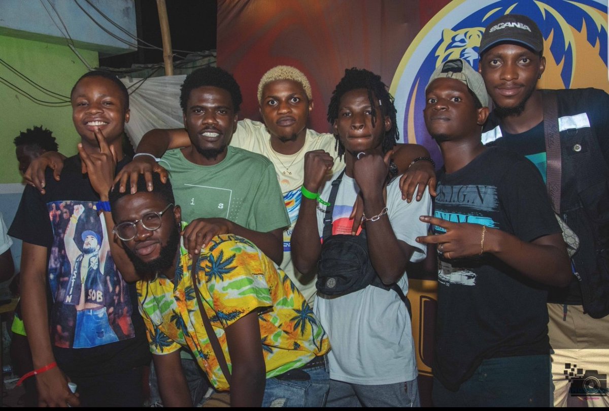 out of context the intern party (@iiteoluwaa) on Twitter photo 2019-12-08 05:41:07 #TheInternParty Tag them if you know them @Nowsoundsfriday 📸: @iamyungjava #TheInternParty Tag them if you know them @Nowsoundsfriday 📸: @iamyungjava