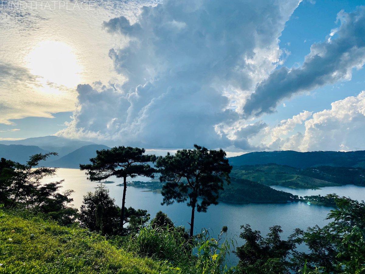 findthatplace's tweet photo. Beautiful lake view in Shillong.. #traveling #travelblogger #india #instadaily #NorthEast #landscapephotography #natgeo #tourisme https://t.co/XM9zIiP9iA