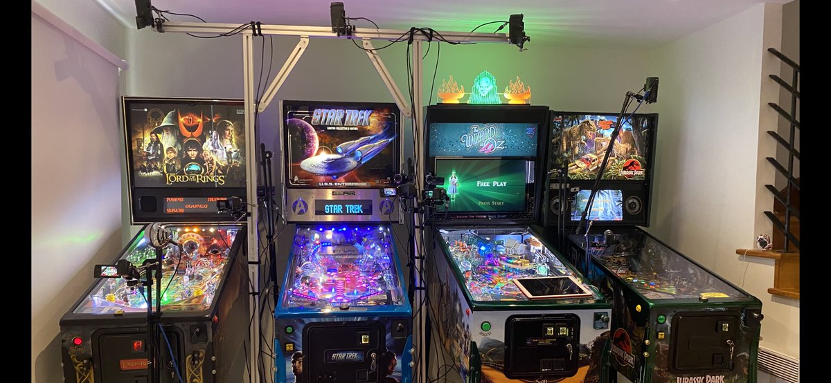 MelbSilverball's tweet photo. Viewers choice tonight. Come watch from 6pm. Still have to get through the Gin advent calendar. https://t.co/kzwABz77Jm #pinball #ginsmas #newcode #newurl https://t.co/DvS2T4wZSt
