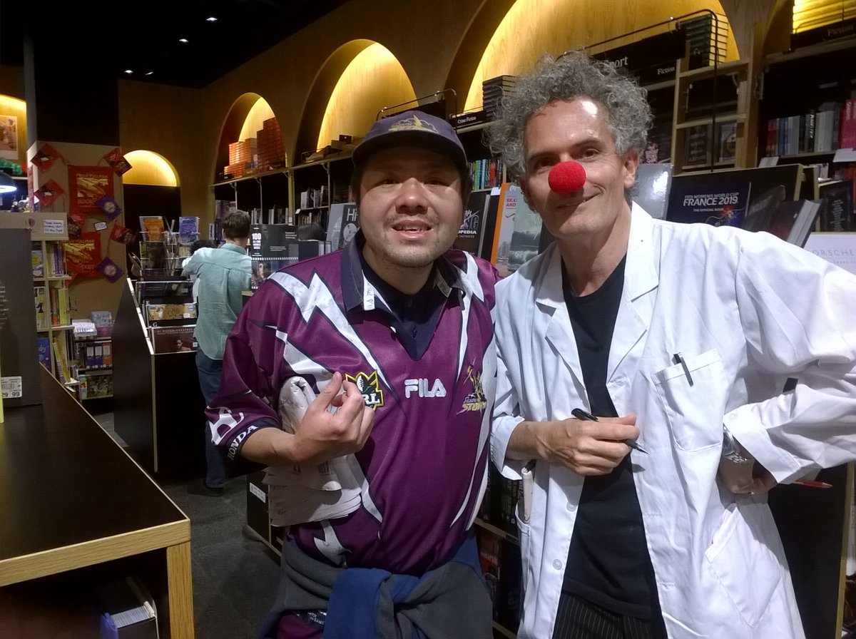 kennythedoosra's tweet photo. Thanks #thebookdoctor who works 4 @readingsbooks 4 meeting u @readingsbooks @WestfieldDcastr yesterday in @storm it was great meeting u there & hope @storm will do well in 2020 GO STORM! #merryxmas #purplepride #melbourneproud #readingsbooks #westfielddoncaster. https://t.co/sMcxTZ4toA