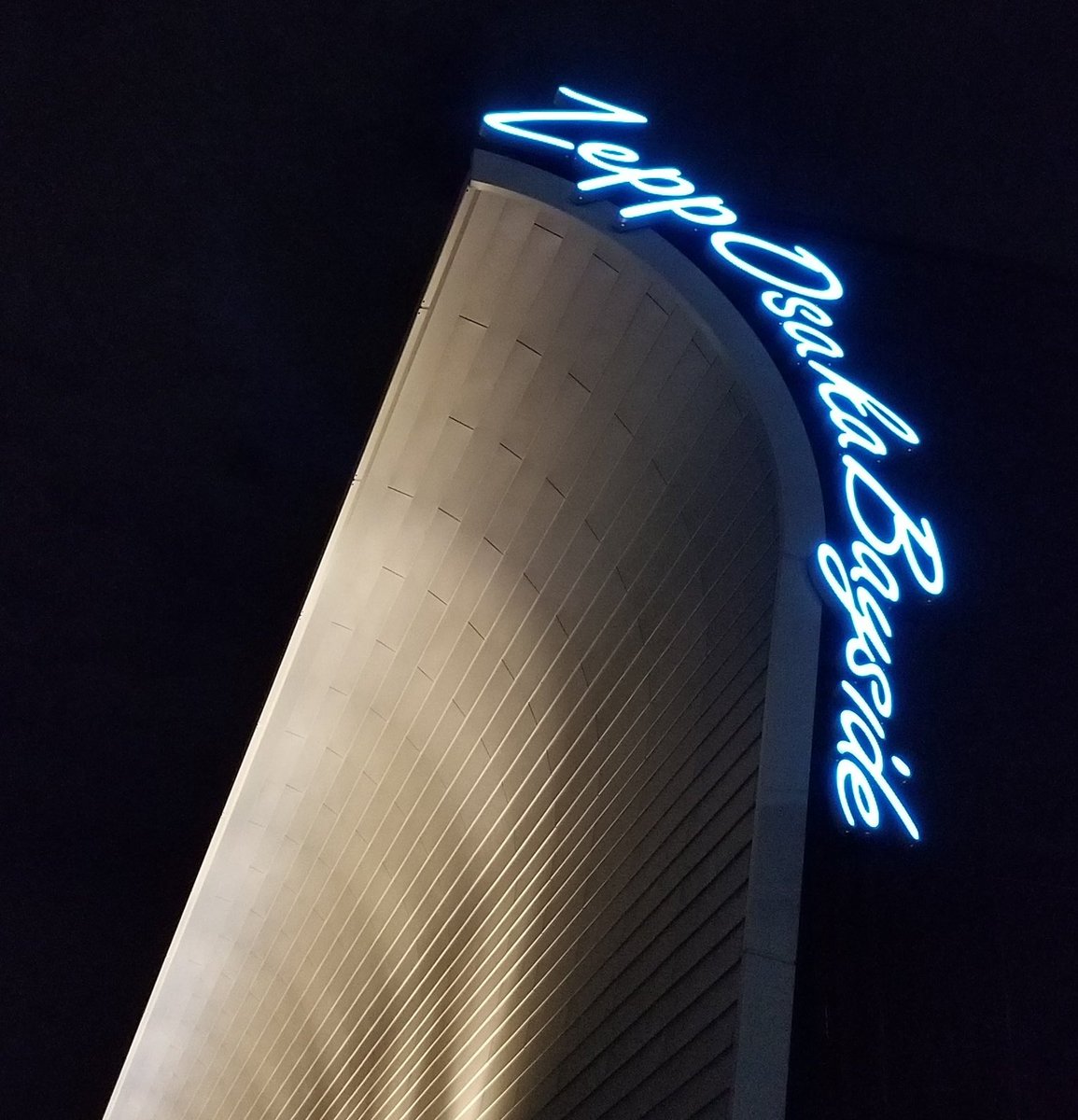 livefans4's tweet photo. 12/7 aiko Love Like Rock Vol.9 Bパターン
Zepp OSAKA Bayside
#aiko #LLR9 #bayside https://t.co/j2CAQ6fOEU
