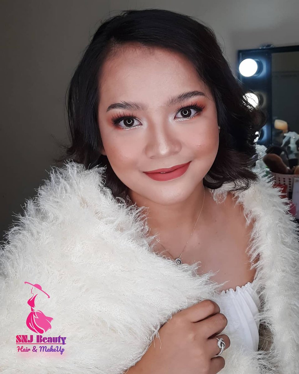 teachernicolai's tweet photo. Ms Czaire Villarin
Entourage💐
Silang, Cavite
💄📷 @SNJ Beauty Nicolai Sison II

#gorgeous #fresh #makeupbynicolai #batangasmakeupartists #parttimemakeupartist #oncall #weddingmakeup #pageantrymakeup #commercialmakeup #makeupartistphilippines #SNJBeauty https://t.co/MGkQM0XvJ9