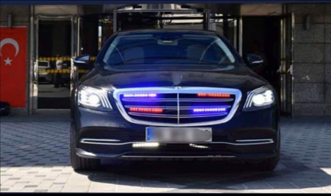 Sabaha Karşı Çıkarılan Yasayla Milletvekillerine Kırmızı Işık, Park Yasağı ve Çakar Muafiyeti getirilmiş..
“ ASIL trafiğe takılıyorsa, VEKİL’de trafiğe takılarak ilerlesin. Belki o zaman anlar "ASIL” ın çektiği çileyi de çözüm arar”
<a href="/alibabacan/">Ali Babacan</a>
#AliBabacan