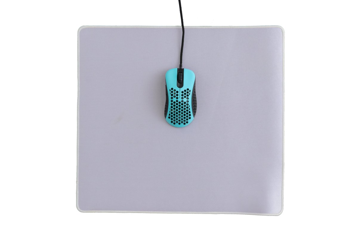 HKgaming_kb's tweet image. HK Gaming Ceres Mouse-pad Giveaway : Fast Cloth Gaming Mousepad 450*400*3mm 
playr.gg/HKgaming_kb/ce…

Will also be available on Amazon.com from January 10th : amzn.to/342tLFw 

#gaming #giveaway #hkgaming