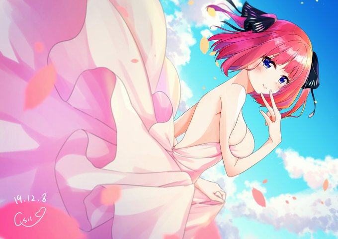 Qs11＿新刊通販中(＊´v`＊)ノ ＜✲*ﾟさんがTwitterに投稿した中野二乃(五等分の花嫁)のイラスト。