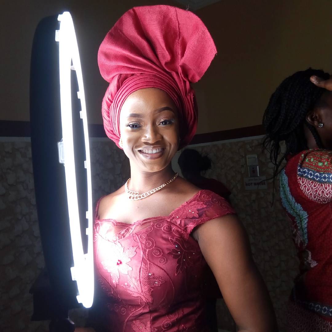 teequartz's tweet photo. Yesss!!!!!
Saturday's are for Owanbe....
Beautiful Sisi @hormo_torlah looking soo lit✨✨
Thanks for trusting teequartz for your redefined look💋💋
Makeup nd Gele @teequartz
#glowingskin
#brownskingirl
#gele
#fangele
#weddingguest
#ibadanmua
#uistudent https://t.co/m8Yqpopi0m