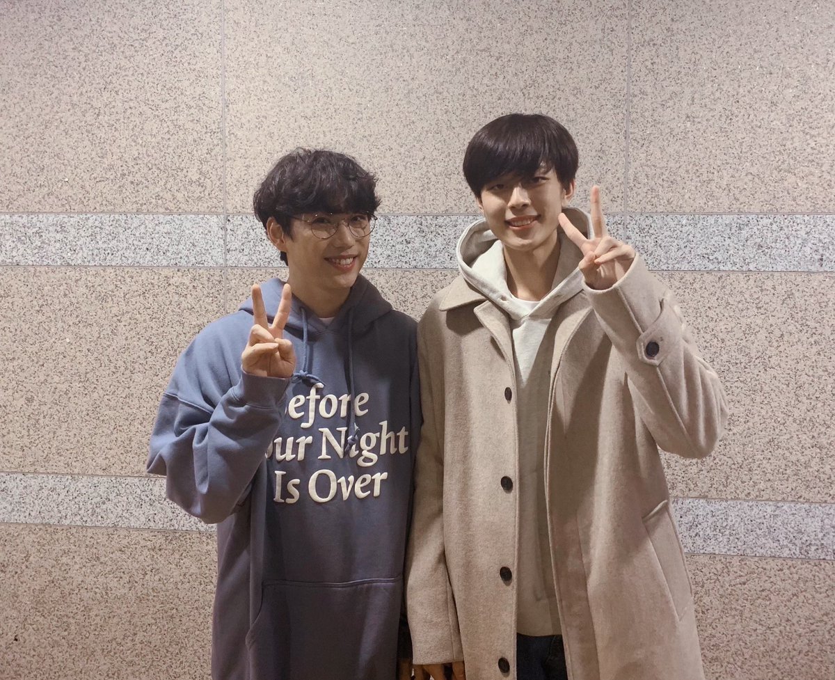 [#유선호] 오늘 10cm 정열이형 콘서트 보고왔어요☺️😊 마지막에 제가 너무너무 좋아하는 곡 불러줘서 너무 좋았습니다 영상은 저 혼자 간직할게요 다음에도 또 불러주세요!!! 남은 주말 마무리 잘해요~~