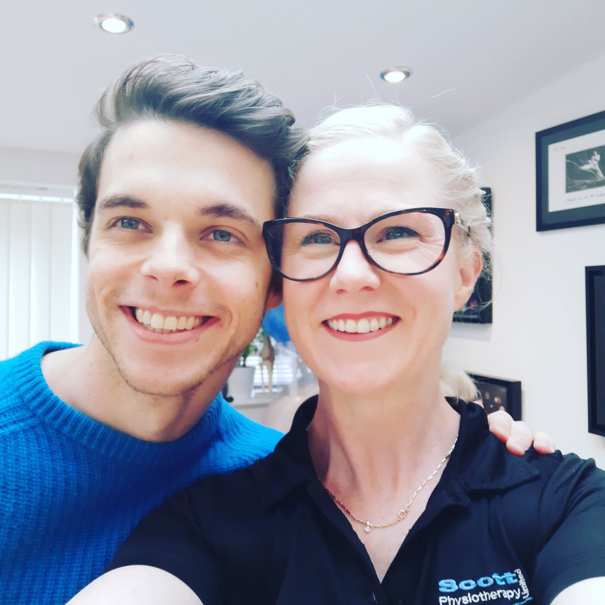 Scottphysio's tweet photo. A glorious finish to @JEMSMovement exam week with a visit from the epitome of beautiful movement Martha Graham Principle Dancer, Lloyd Mayor. Over from New York for a day visiting family, Lloyd popped in for a factory tune & @JEMSMovement work. #beautifulmovement #jemsmovement https://t.co/koOF3IcnC3