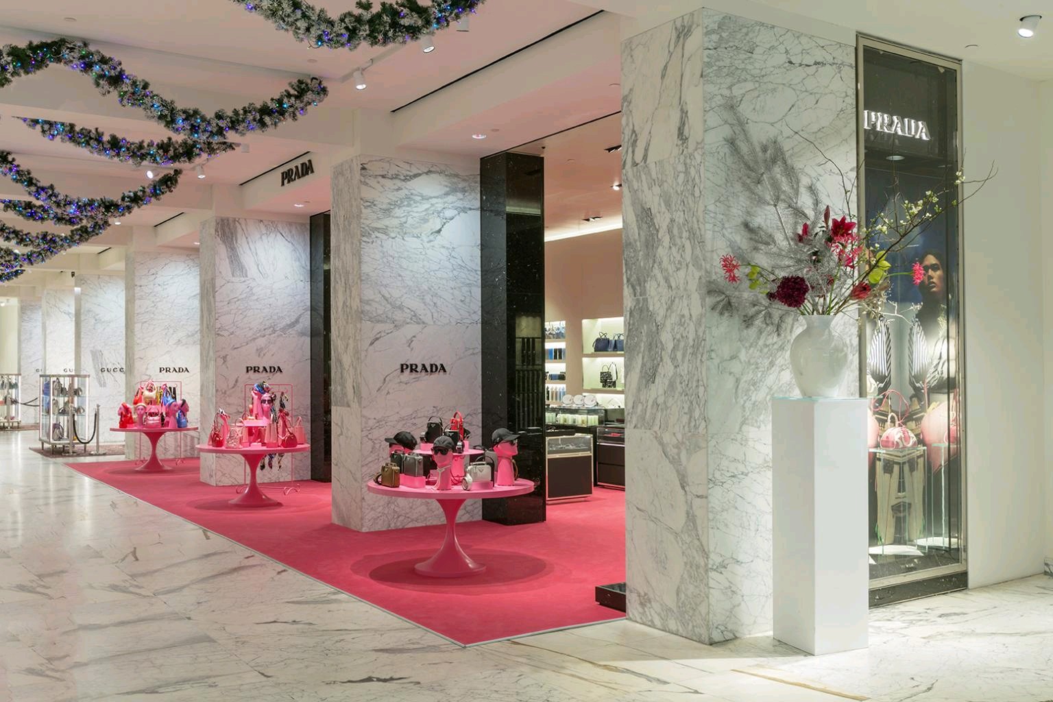 prada bijenkorf