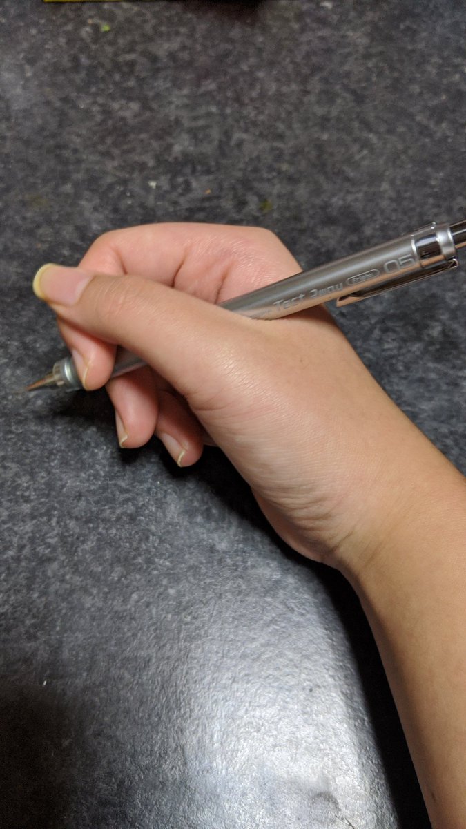 神絵師のペンの持ち方は独特 あなたはどんな風にペンをもっていますか 話題の画像プラス