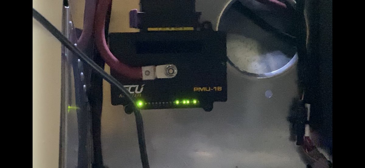 LinkECU_JP's tweet photo. 85C Link ECU
またもや85CをLink化
今回はPDUも使用してCAN通信でlinkから燃料ポンプ等の制御も行なってます。

#85C
#Cカー
#Linkecu 
#LINK
#LINKECU
#Fury
#PDU
#PDM
#CAN
#CAN通信 https://t.co/FQ8bJmcYbu