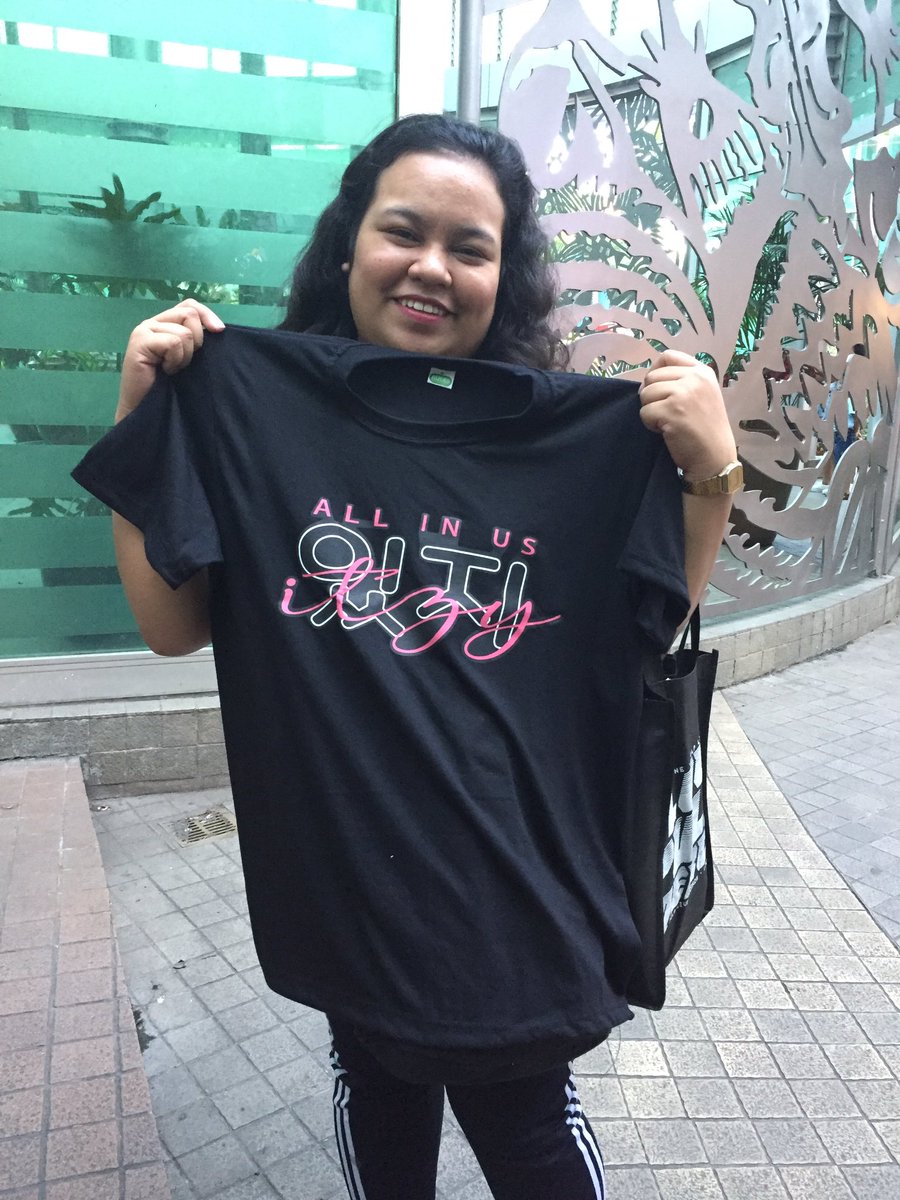 stylegalleryPH's tweet photo. #STYLEGALLERYGIVEAWAY
Prize claimed.
Congrats!! @Bang_chanie97
#StyleGallery
#ITZYSHOWCASEinMANILA
#ITZYSHOWCASEinMNL https://t.co/WNP3ZfSfUM