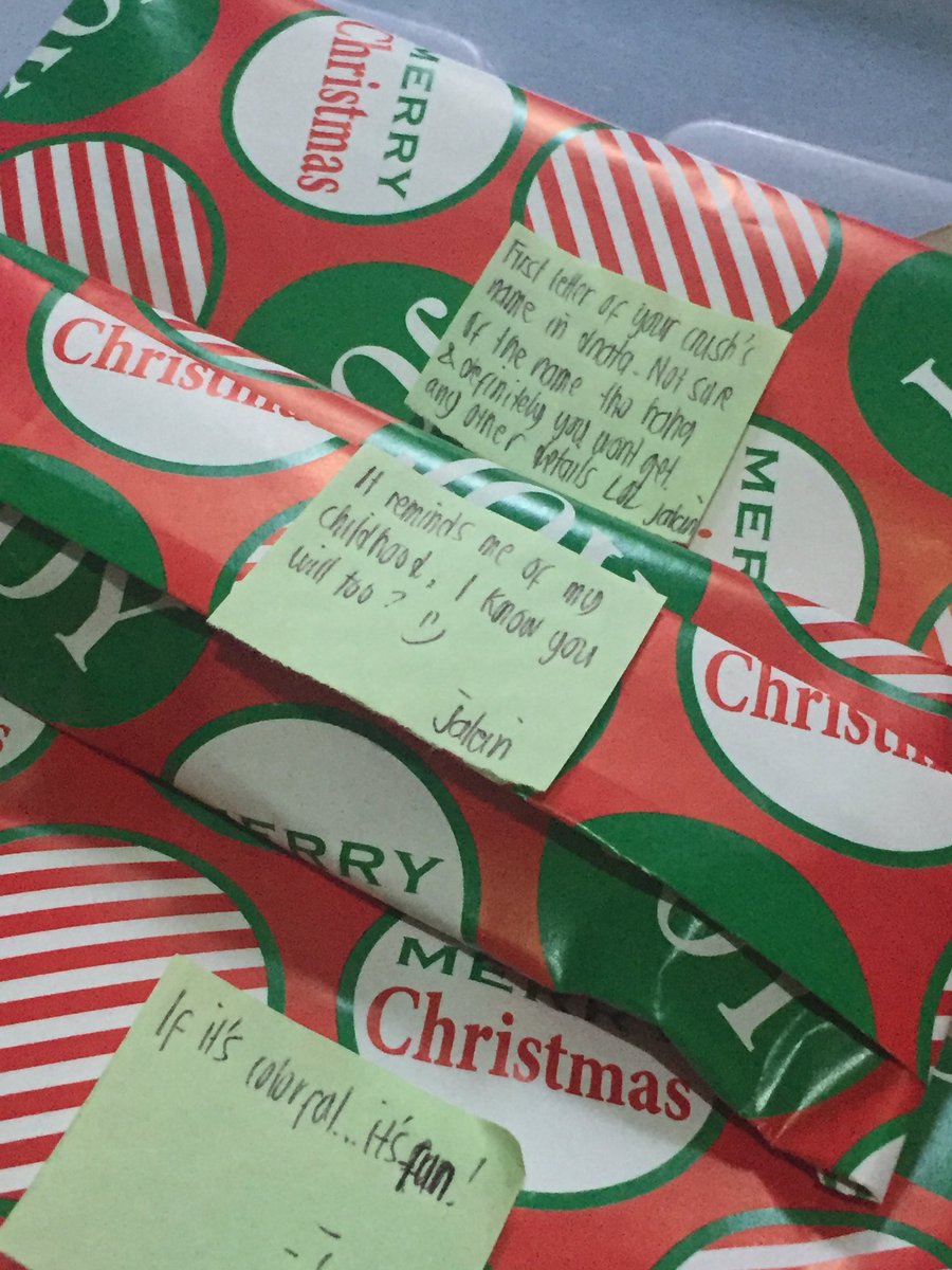 dyahleyn's tweet image. sometimes my friends found it annoying that I wrote so much on post-it..in everything (borrowed books,pens and sweet nothings) Uhm found it annoying too but I cannot resist. #simpleNotes are my #simpleJoy Ewan ko ba bakit 🤷‍♀️🏻🤦🏻‍♀️ Dami ko time eh haha